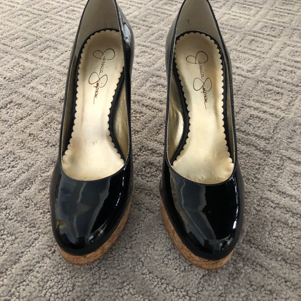 Jessica Simpson black cork platform pump